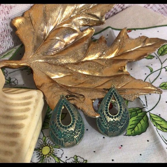 NWT Pierced Wire Fashion Earrings Dangle Bohemian Tear Drop Patina Metal - Picture 3 of 12